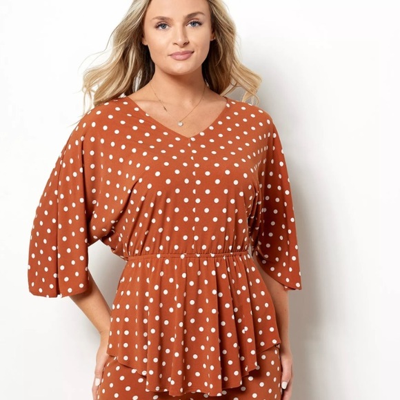 Girl with Curves vneck polka dot knit top - Picture 2 of 7